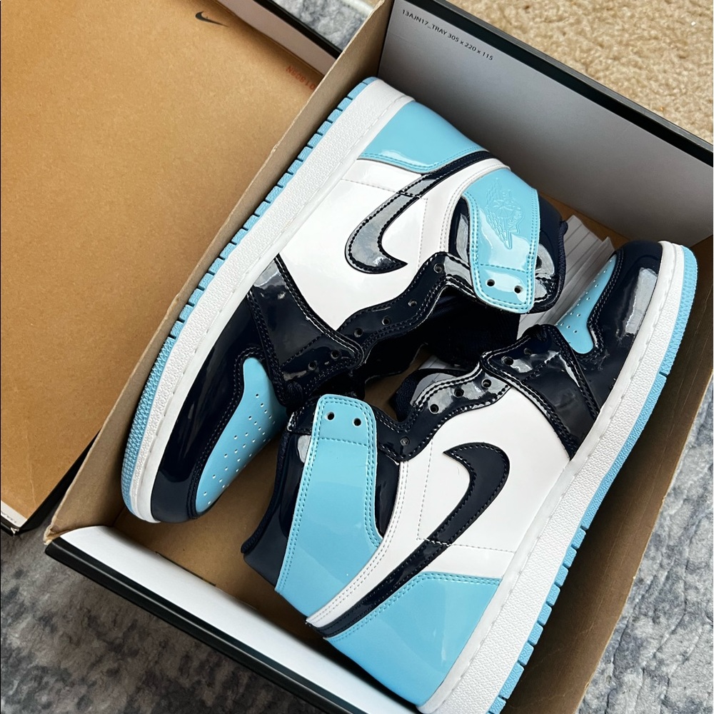 Jordan 1 Blue Chill (SOLD)